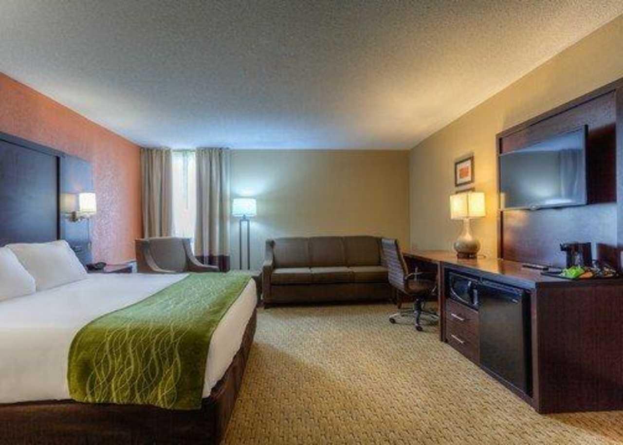 Comfort Inn & Suites Evansville Airport Exterior foto
