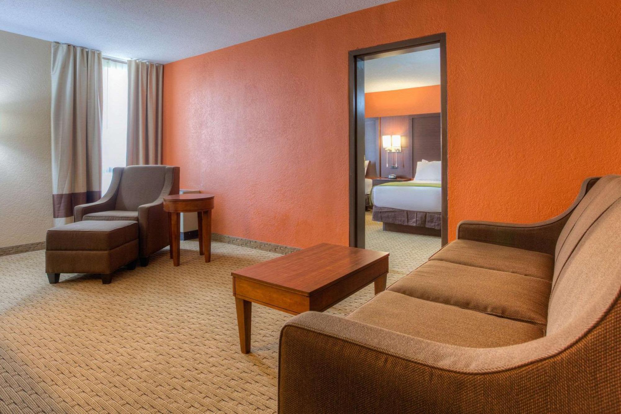 Comfort Inn & Suites Evansville Airport Exterior foto