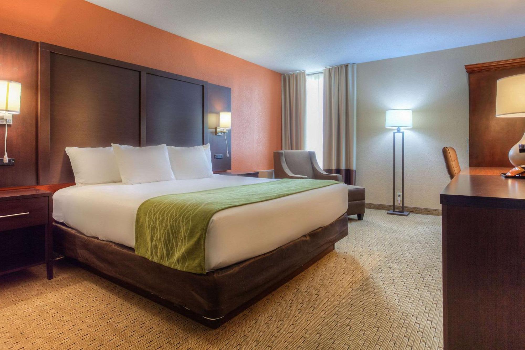 Comfort Inn & Suites Evansville Airport Exterior foto