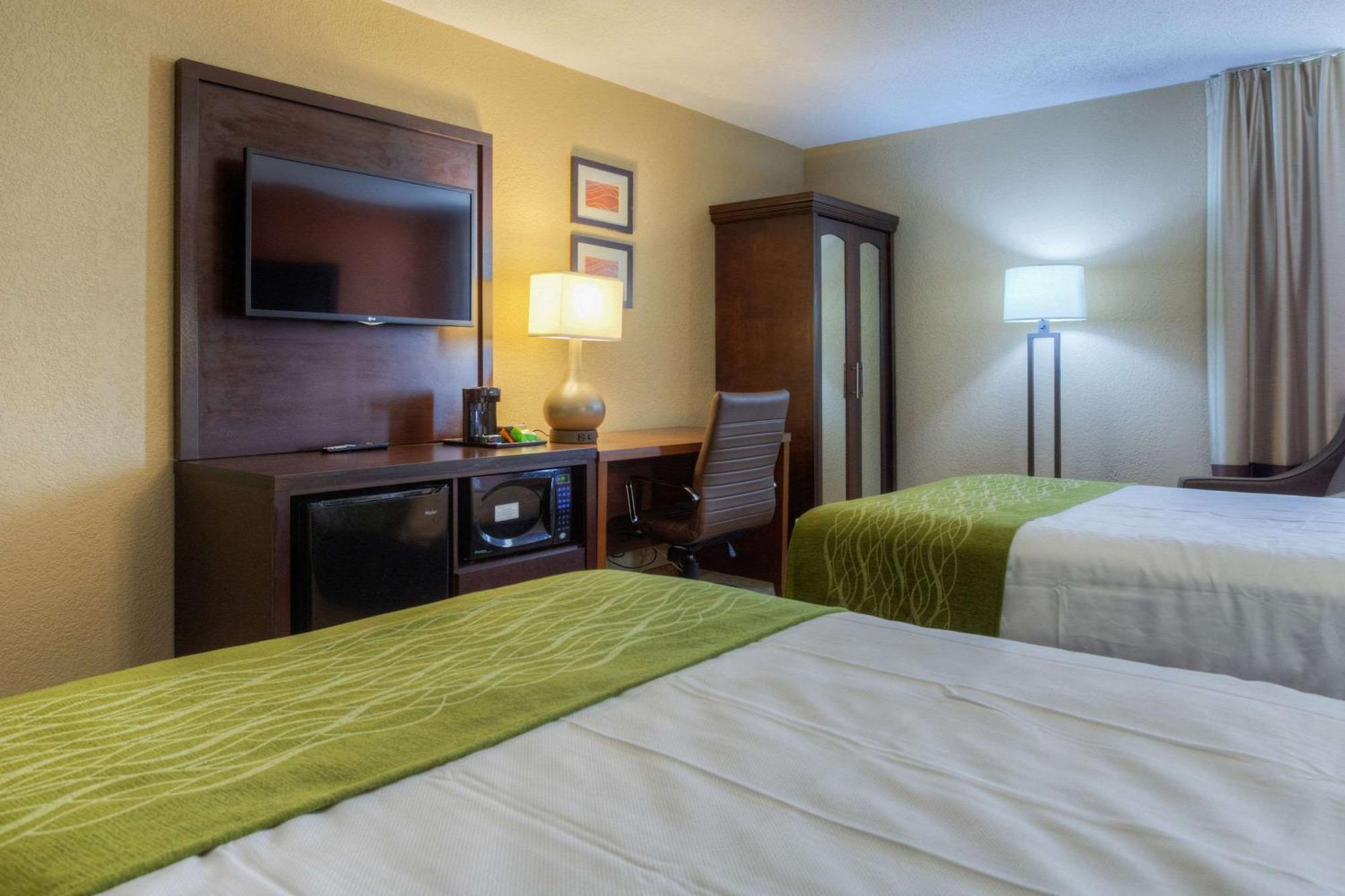 Comfort Inn & Suites Evansville Airport Exterior foto